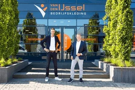 Nytt kapitel för Van den IJssel Företagskläder: Berry överlämnar stafettpinnen till Jeroen de Vlieger