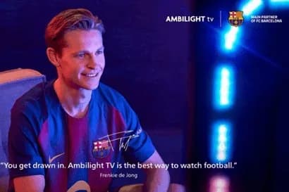 Philips tar stadionkänslan till vardagsrummet med Ambilight-kampanj kring fotbollssommaren