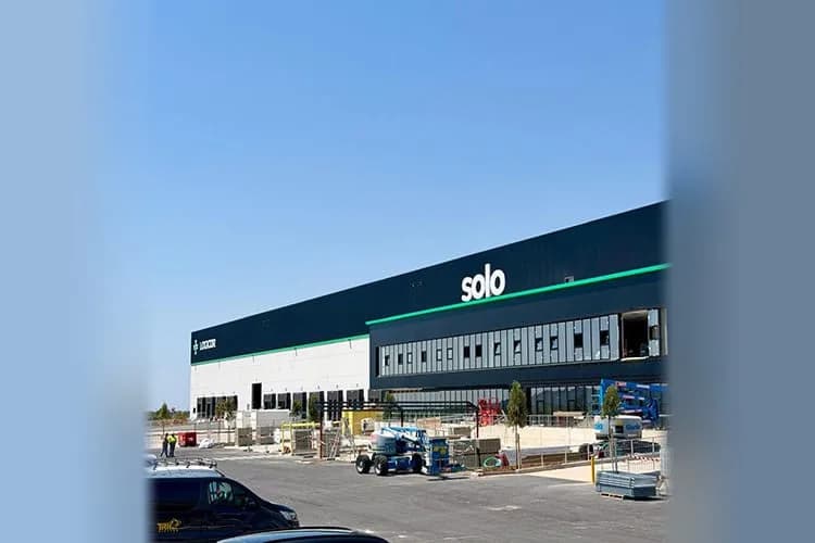 Solo midocean öppnar lager och en modern tryckanläggning i Brafim, Spanien